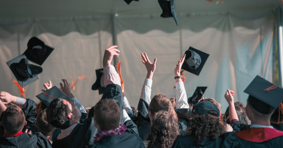 Étudiants accompagnés par un tuteur, programme égalité des chances