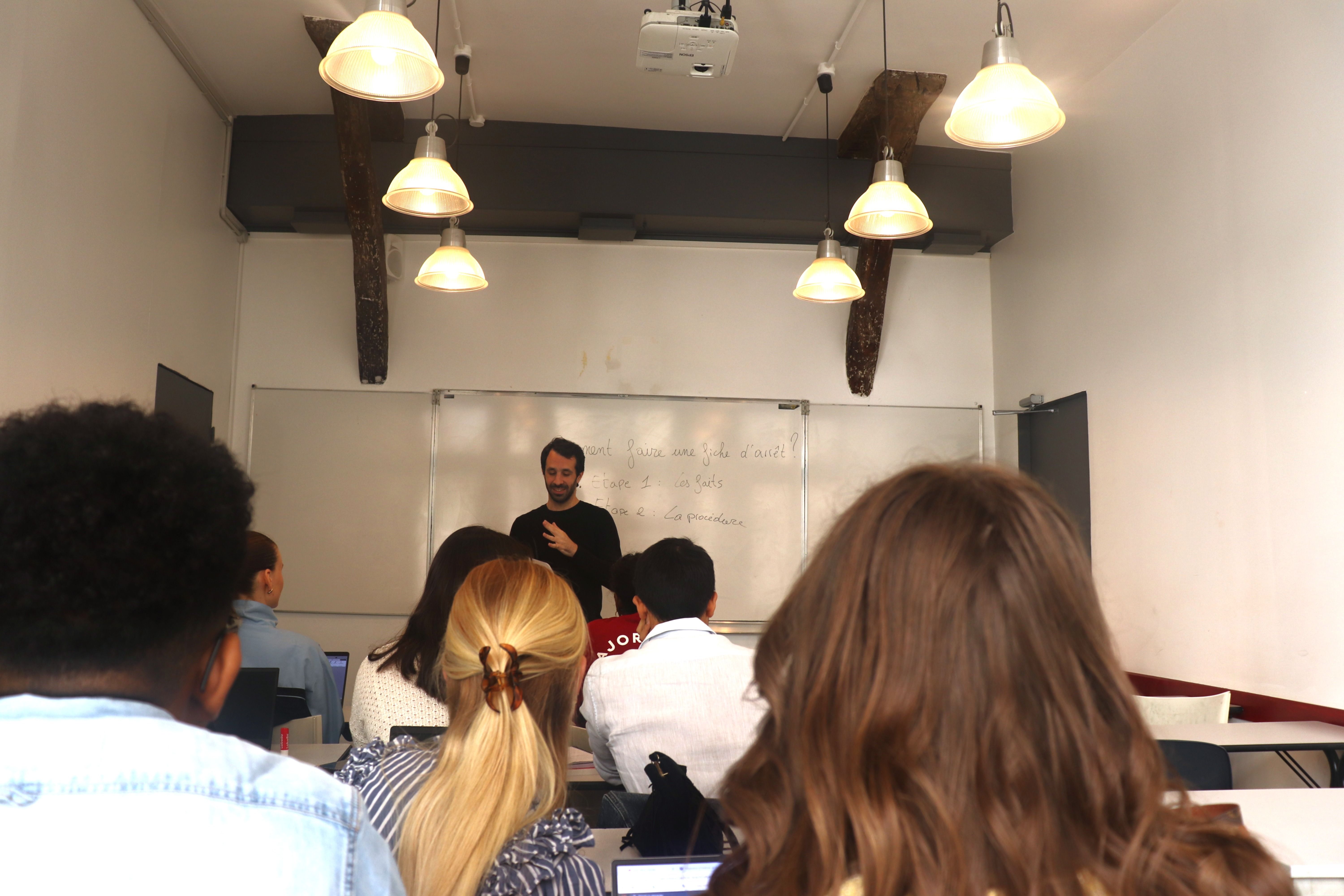 Salle de classe Major Droit